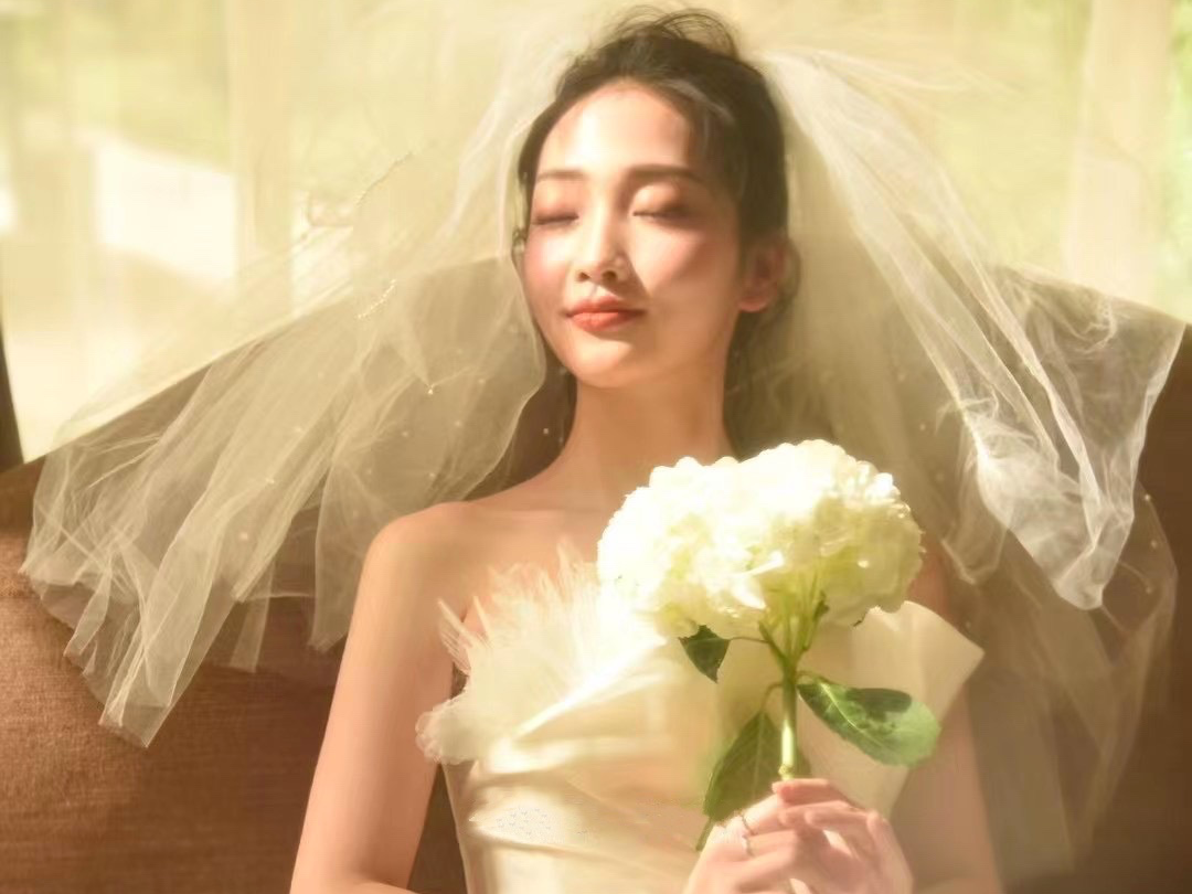 【首席金牌造型师】全天跟妆