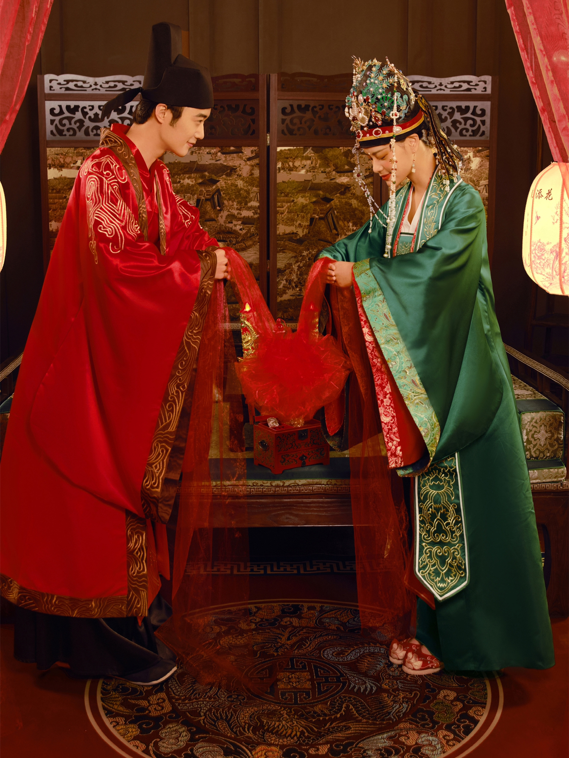 圆梦了！红男绿女宋制汉服婚纱照太好看了