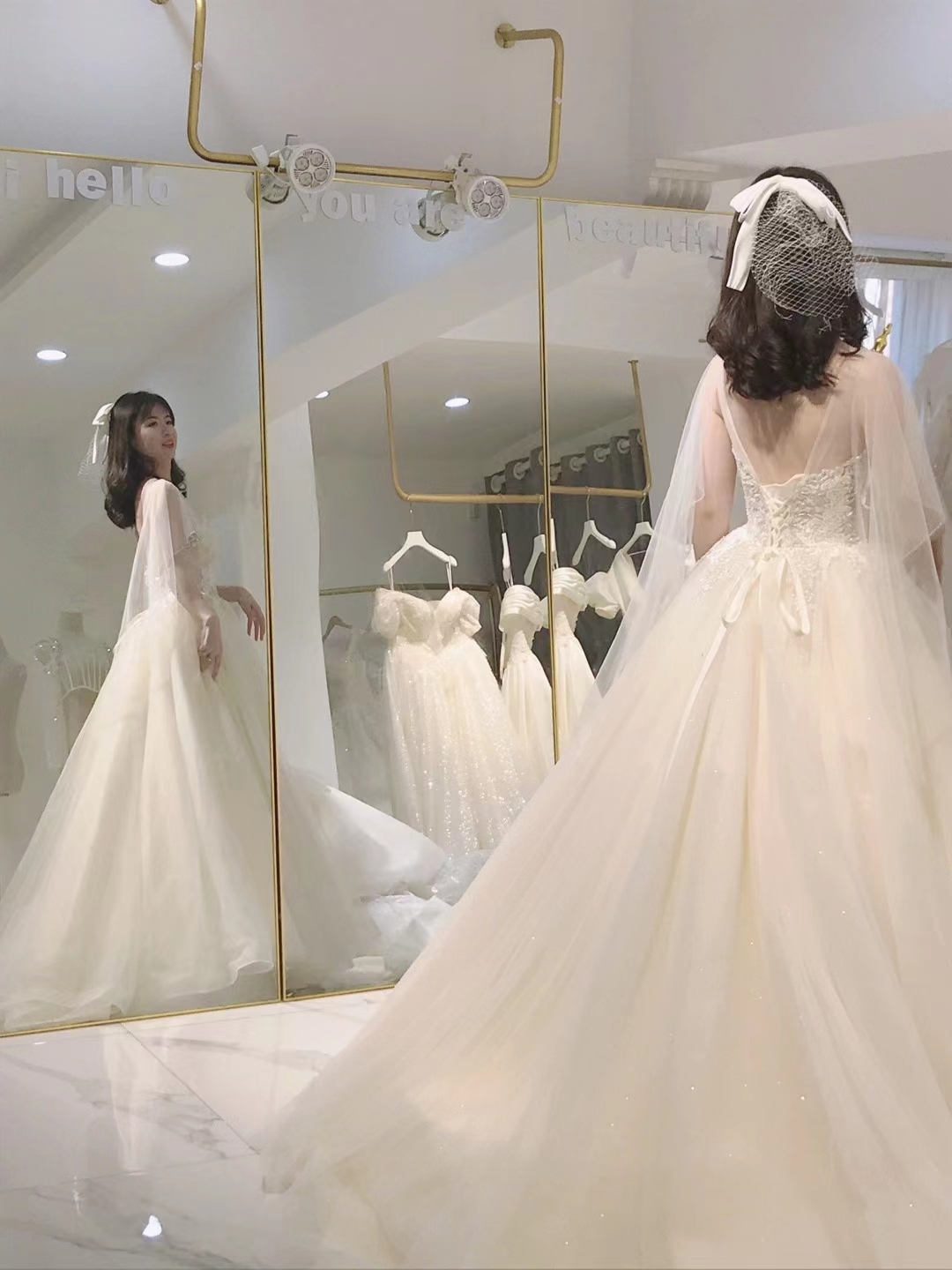 新娘婚礼全天三套免租➕精致妆造，人气套餐