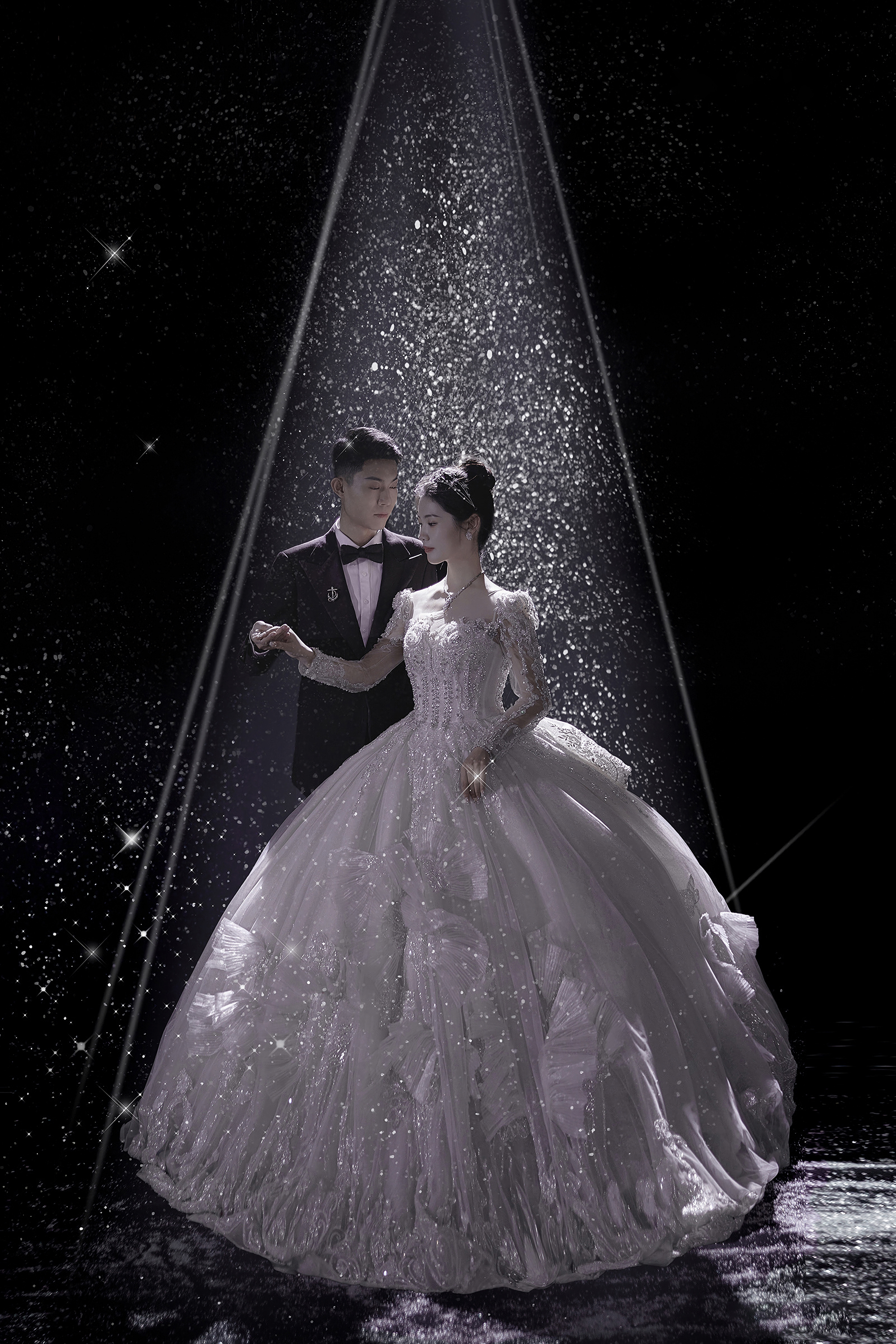 一眼就爱上的光影氛围感十足的婚纱照