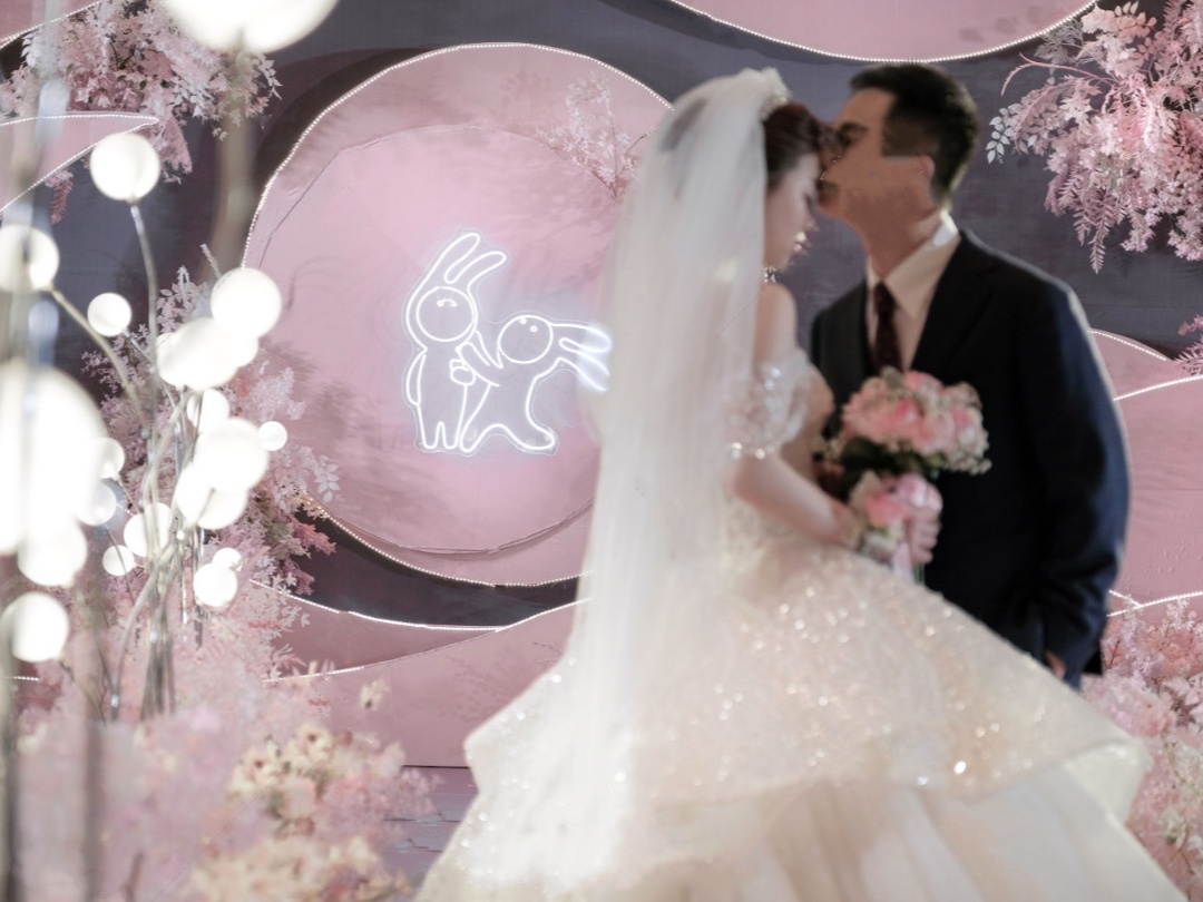 幸福嫁日--粉色兔子婚礼