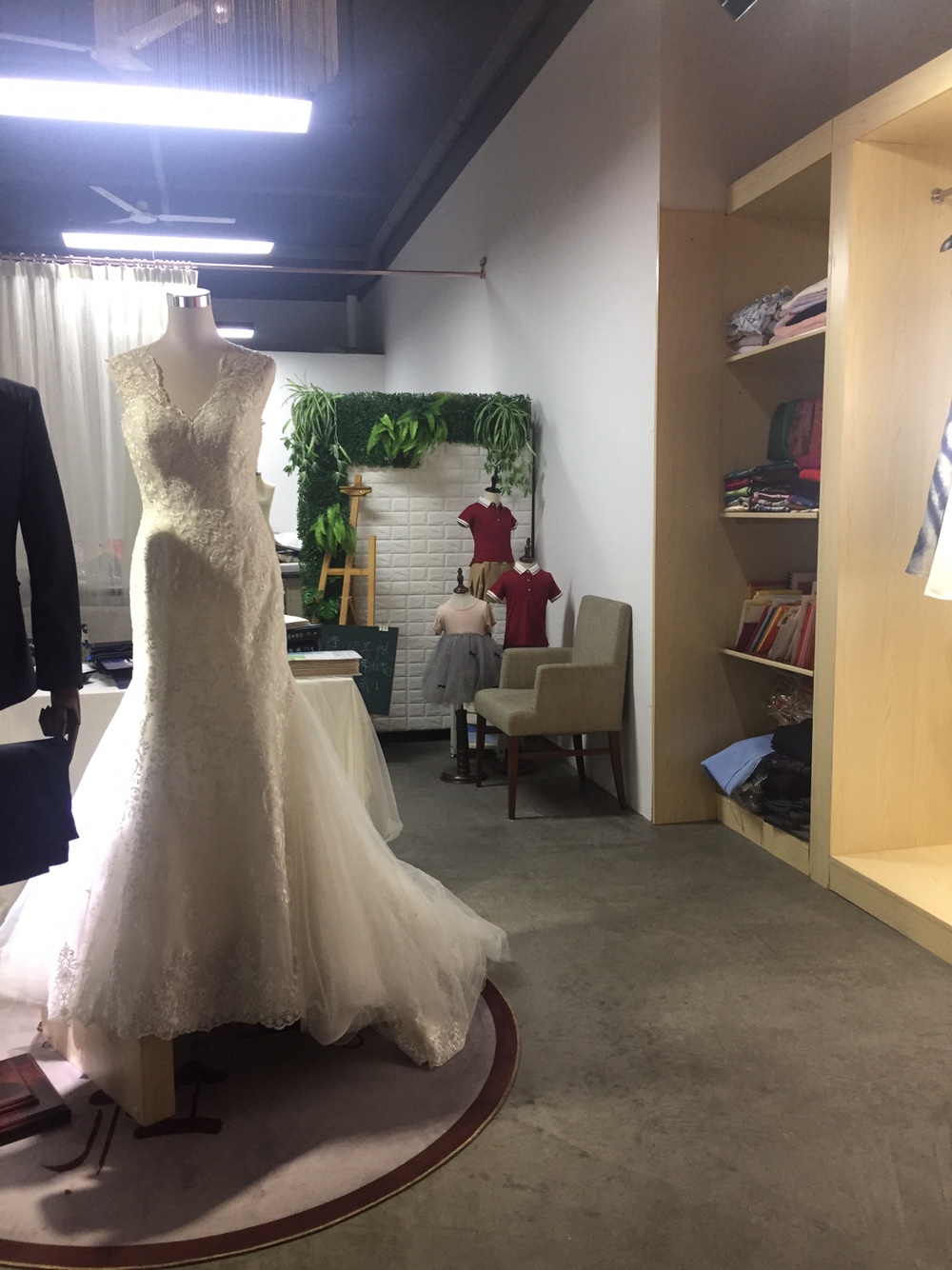 粒服饰设计工作室