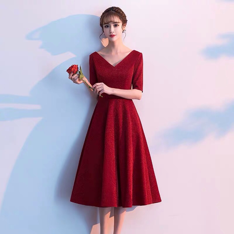 秀禾服，婚纱，进酒服，低价出售