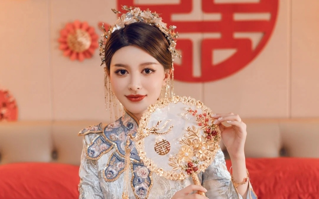 专业新娘跟妆中式白纱造型