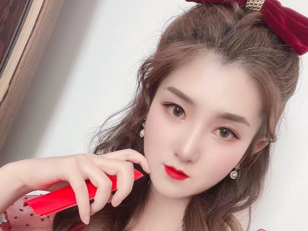 Miss 倩 全程一对一跟妆+妈妈妆