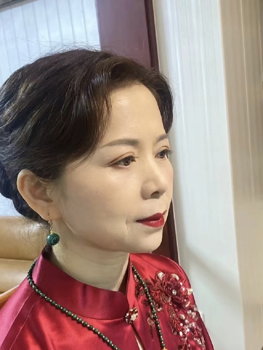 妈妈妆新郎妆