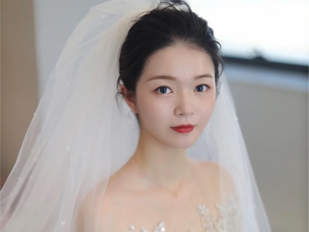 婚礼当天新娘跟妆+全包系列
