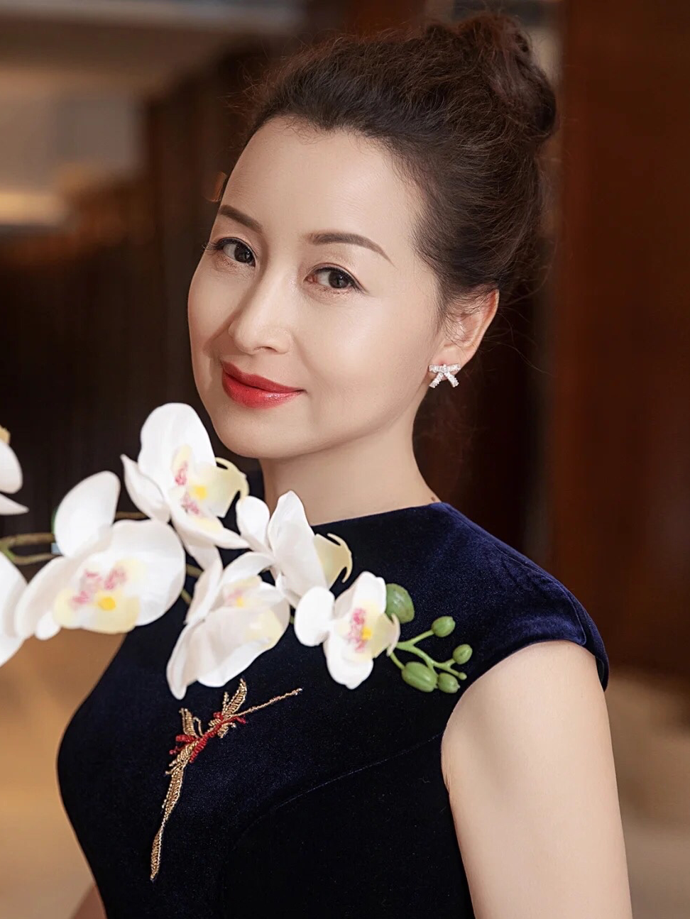 气质高雅大气喜婆婆妈妈妆发