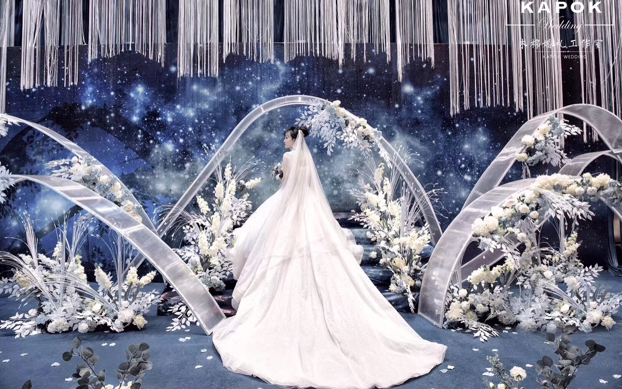 ins风婚礼 神秘复古系 花艺设计自然