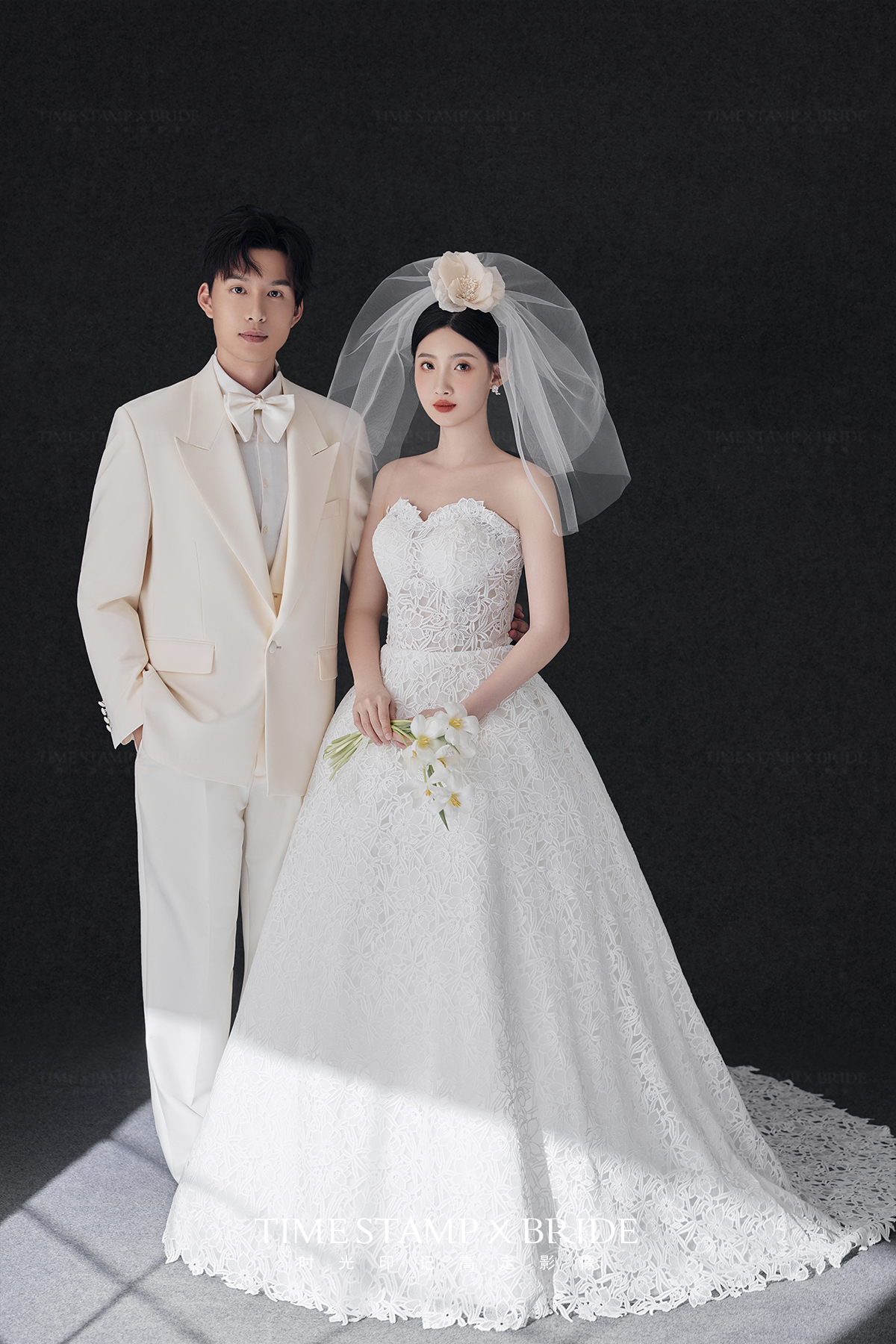纯黑背景的韩式光影婚纱照,真的爱惨了！！