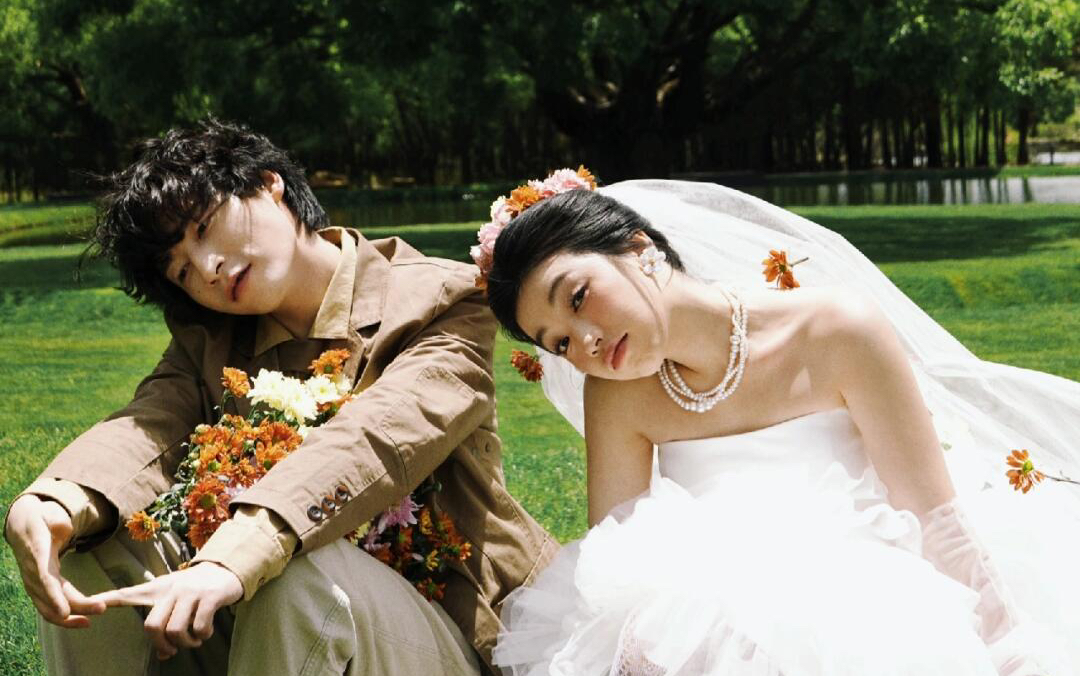 属于春天的婚纱照来咯