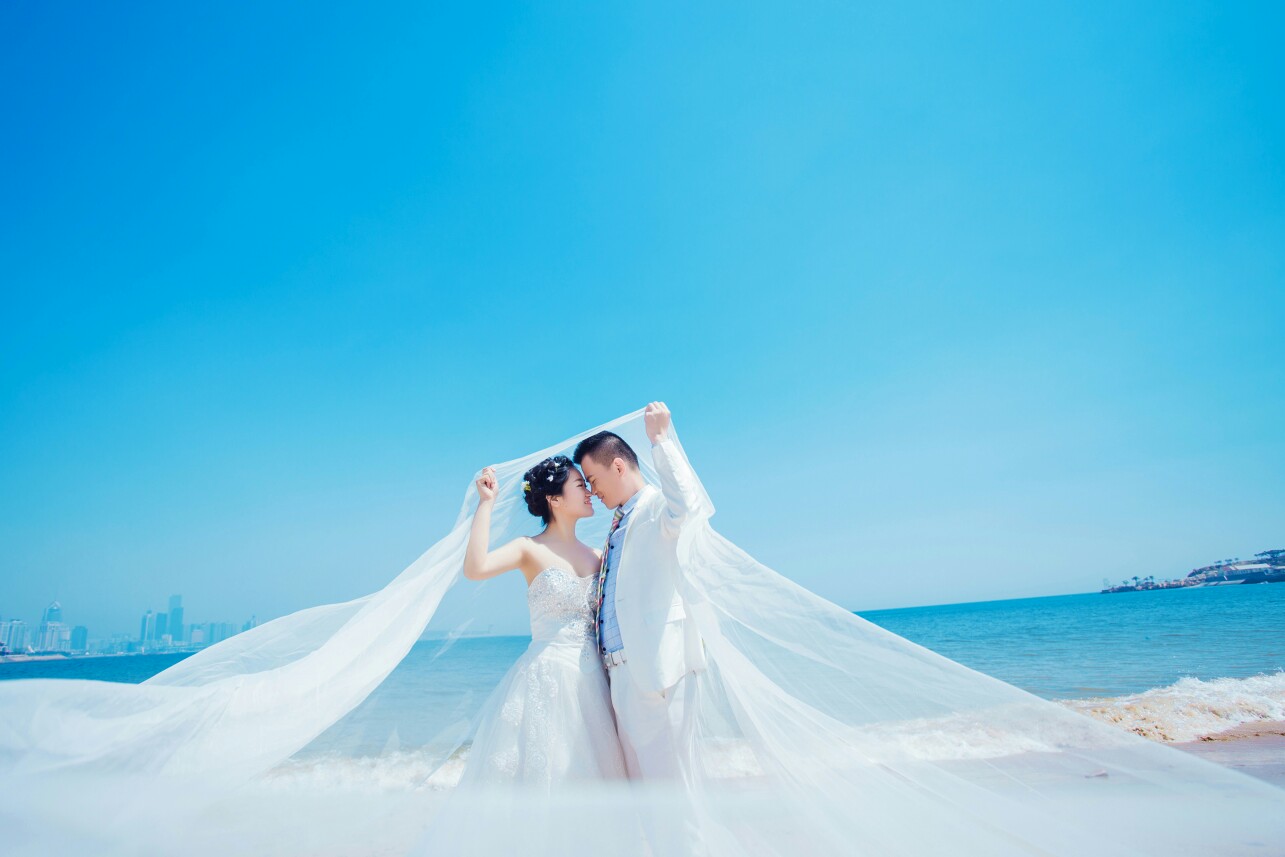 婚纱选样_婚纱情侣头像(2)