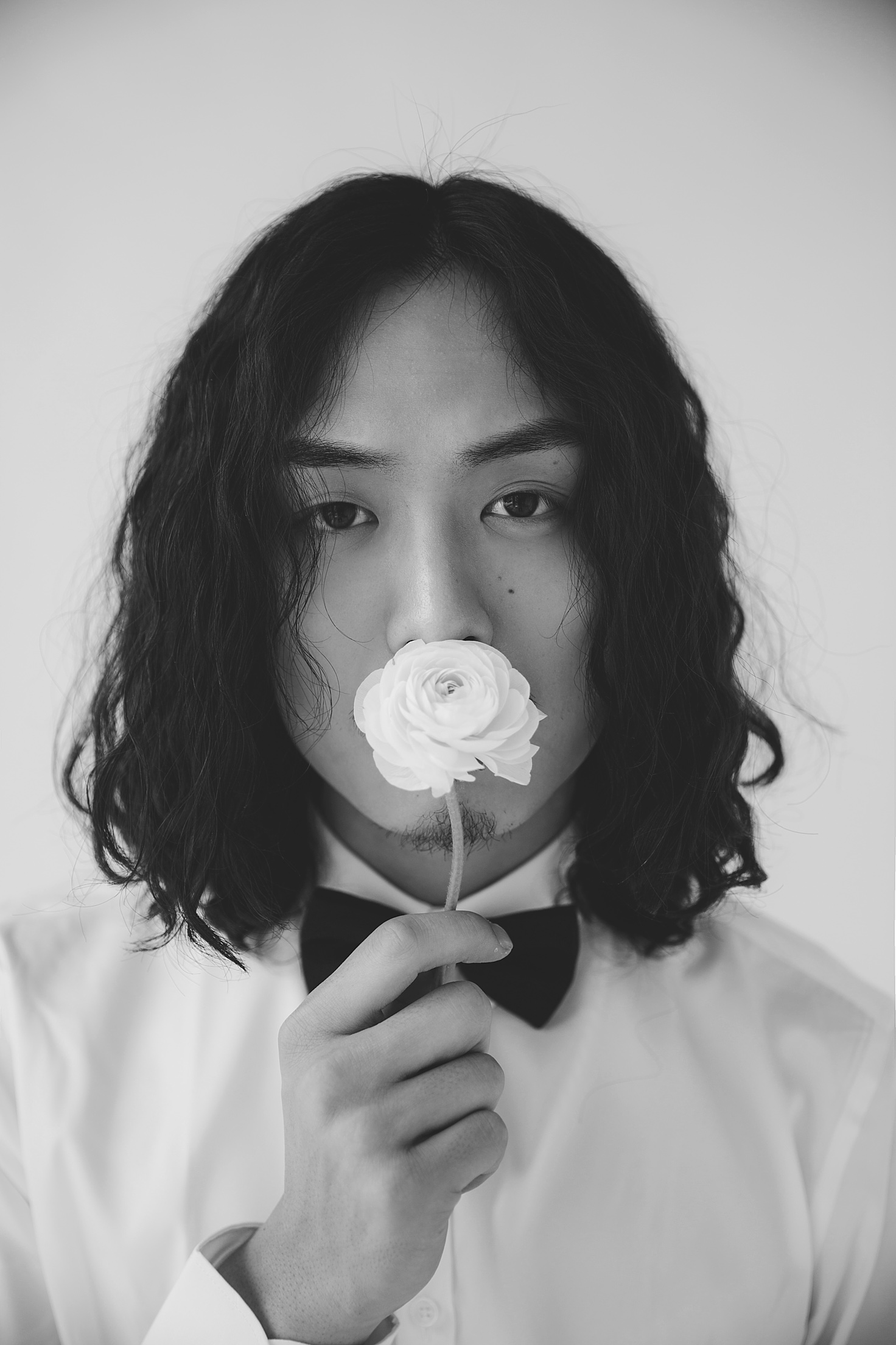 纯色极简外景自由选择 三组服装造型 精修60张