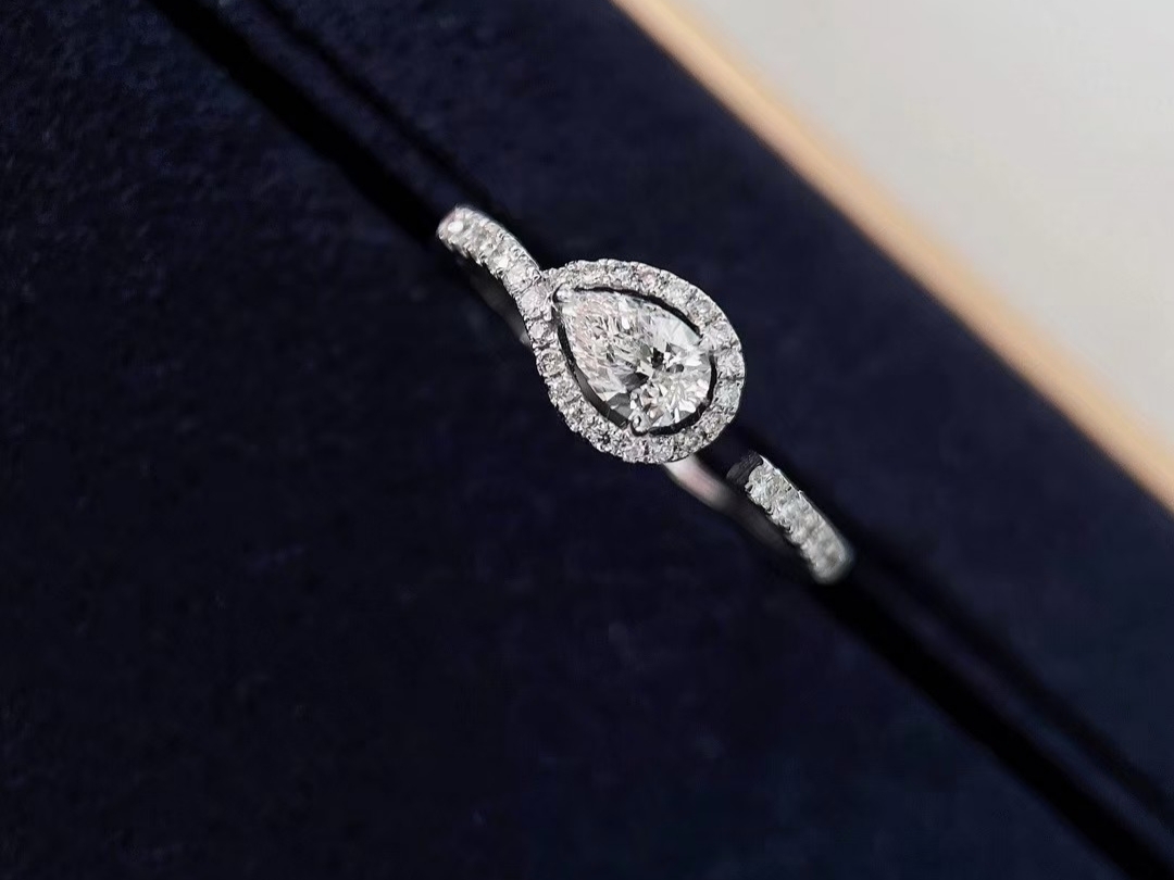 千禧钻石订制30分创意水滴形婚戒