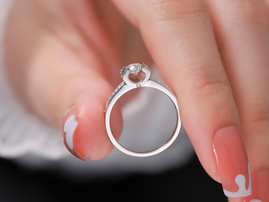 【佐卡伊】定制钻戒—心相守