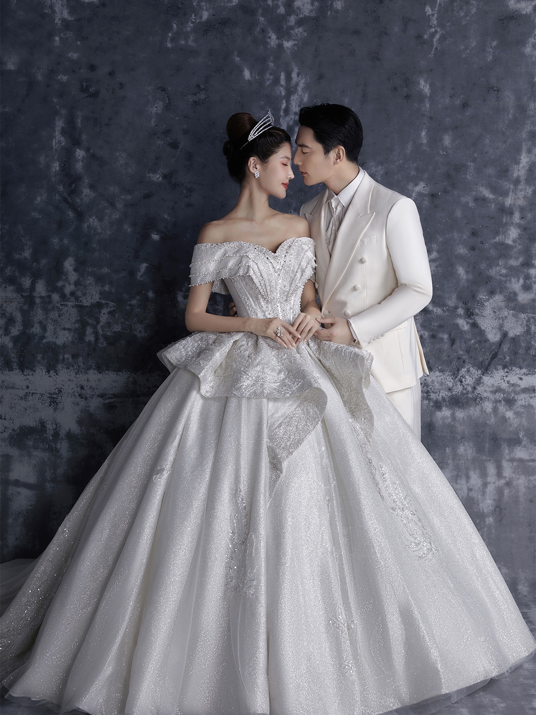 再看一万遍也依旧中意的内景公主婚纱照