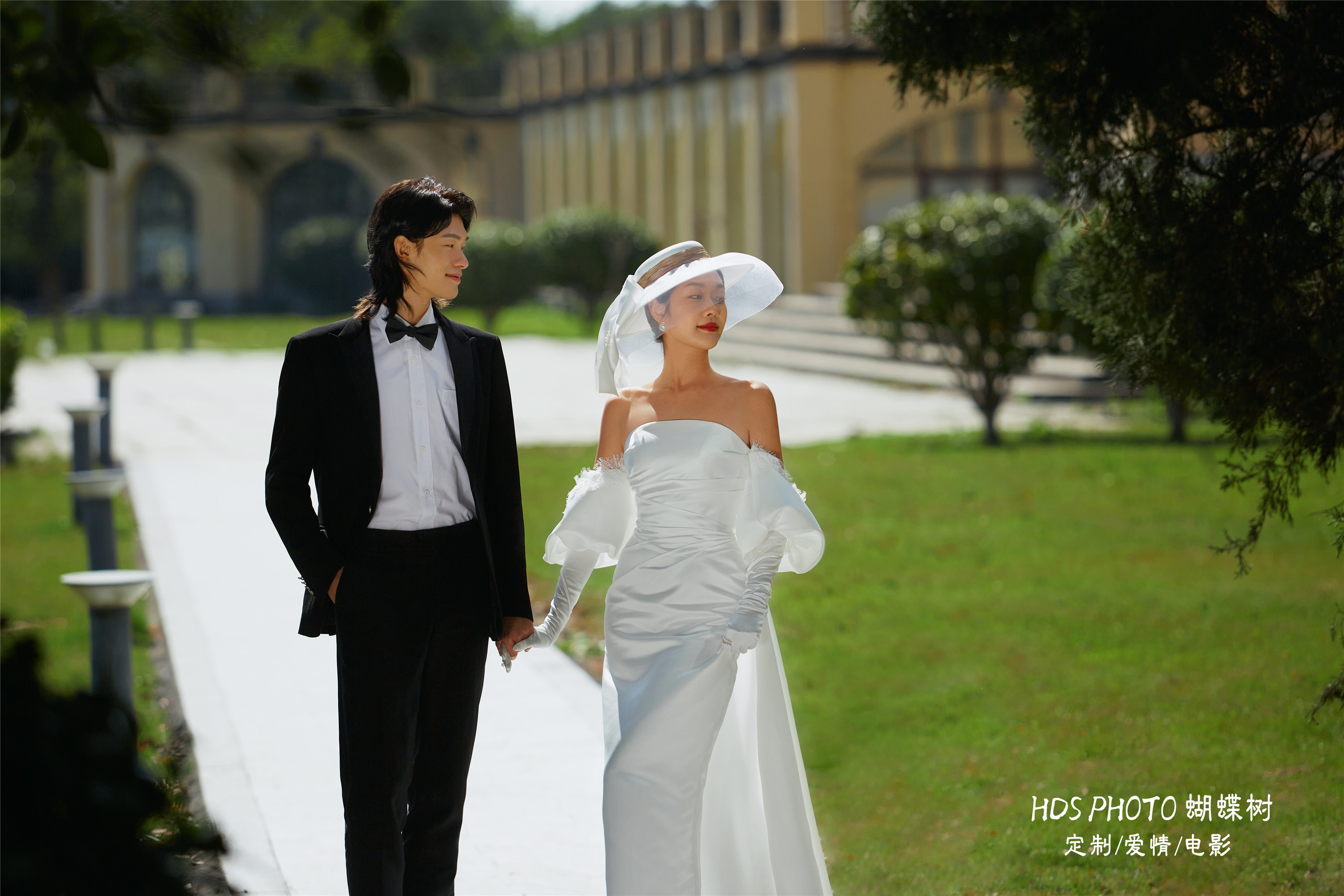 【特价热恋威尼斯】 服装任选 花园别墅大牌婚纱照