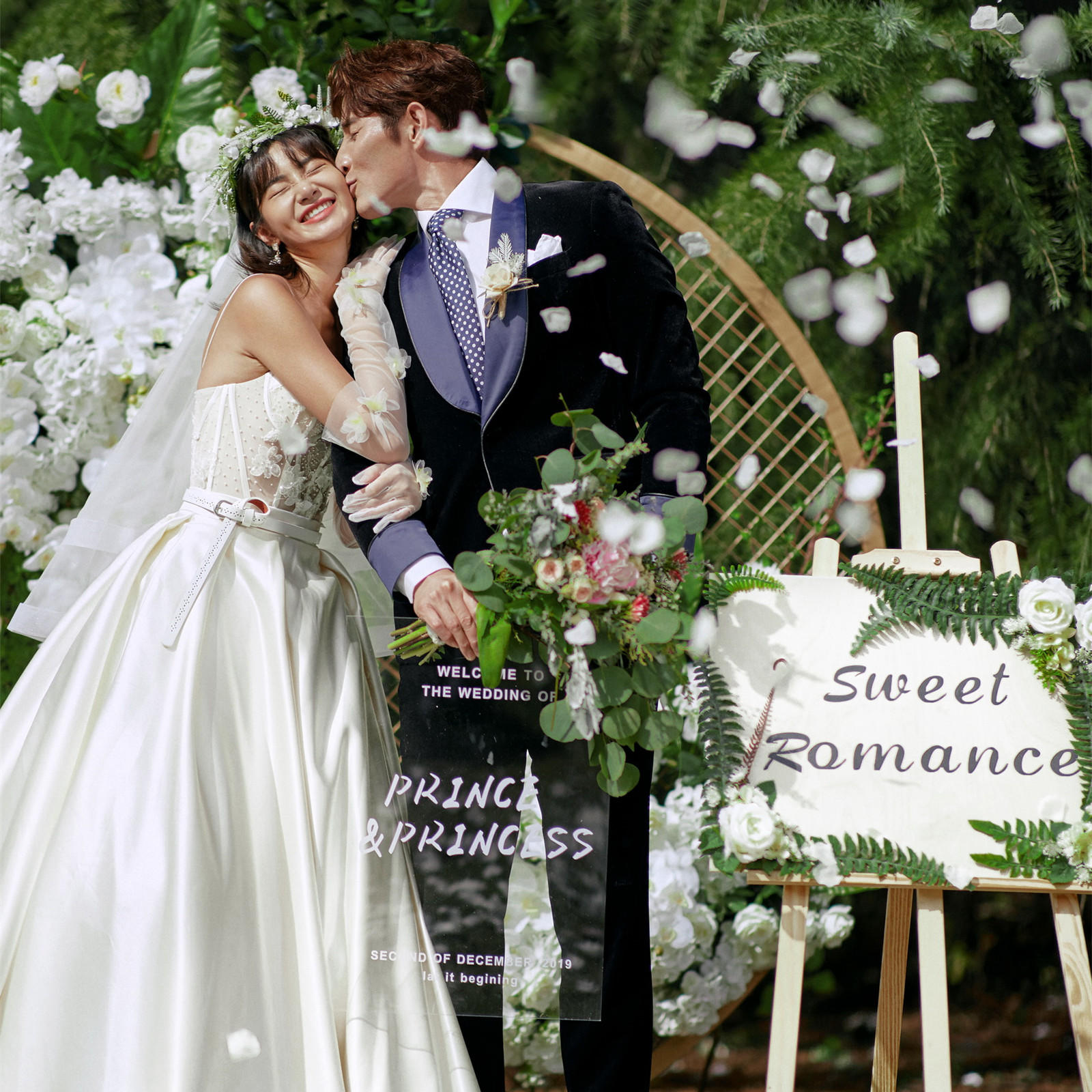 2023本季熱推|高級(jí)感|電影感|輕奢感|婚紗照