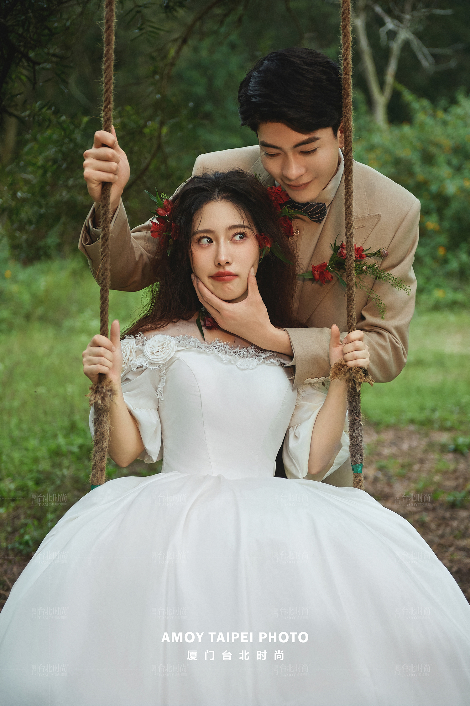 把甜蜜感搬进森系婚纱照，浪漫到心坎