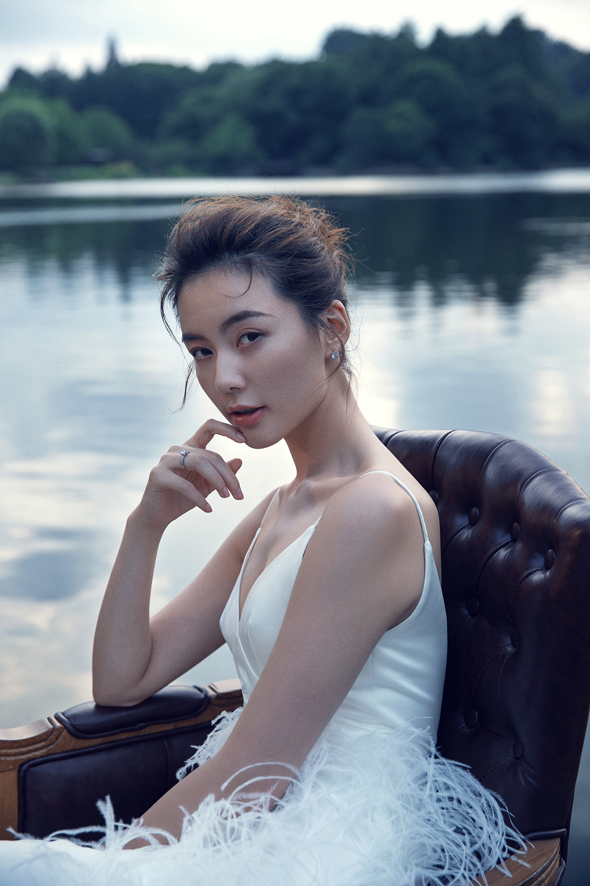 晨光初启    暮色霭霭