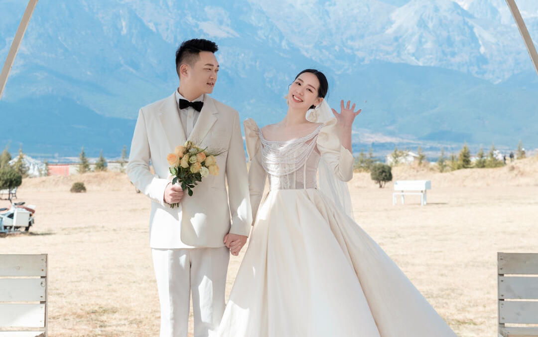 雪山之颠 教堂之下 我们的爱情永远定格