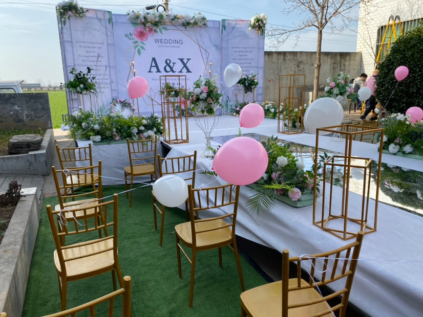 白绿色小清新户外浪漫婚礼