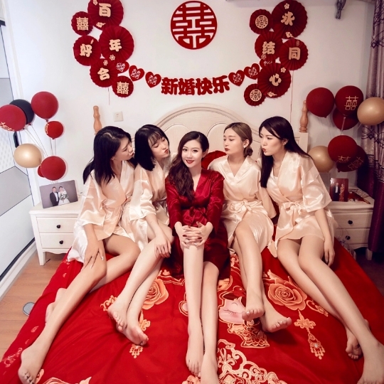 
化妆师的幸福
就是见证所有爱情的模样
