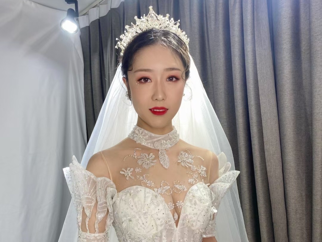 新娘早妆+妈妈婆婆妆特价