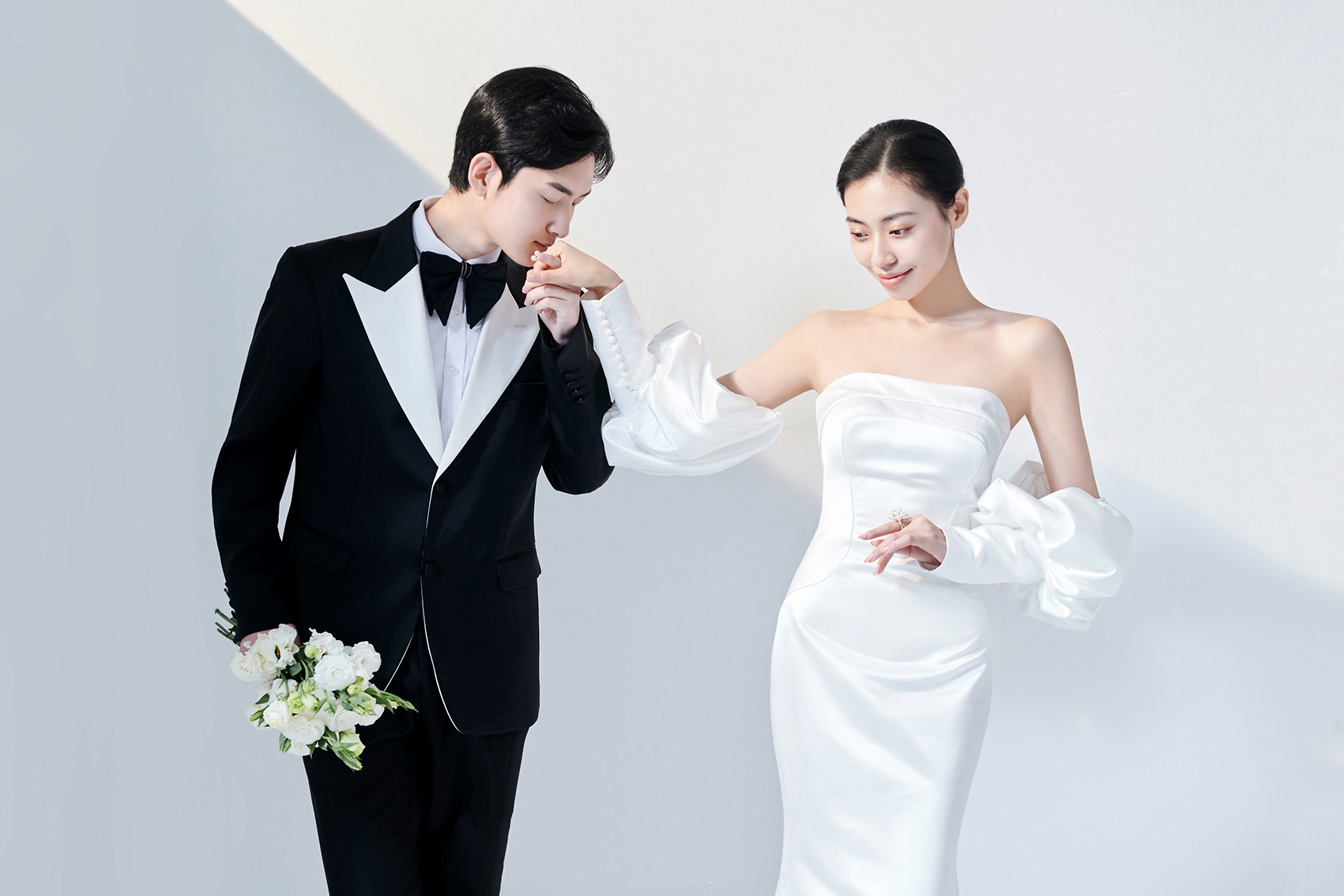 【专属特惠】超值抢订婚纱照套餐