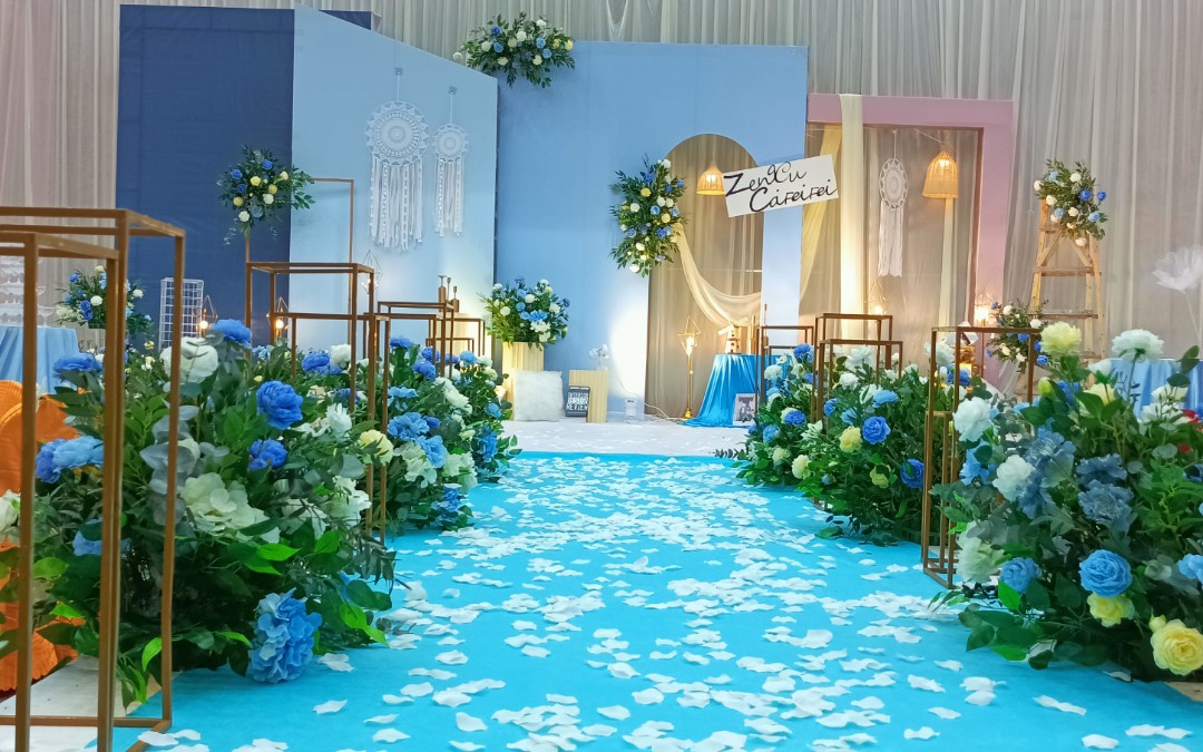 甜甜的恋爱，，如天空蓝的纯。。