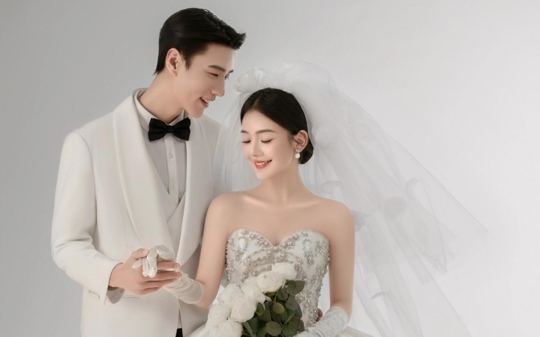 浪漫又特别的极简风婚纱照