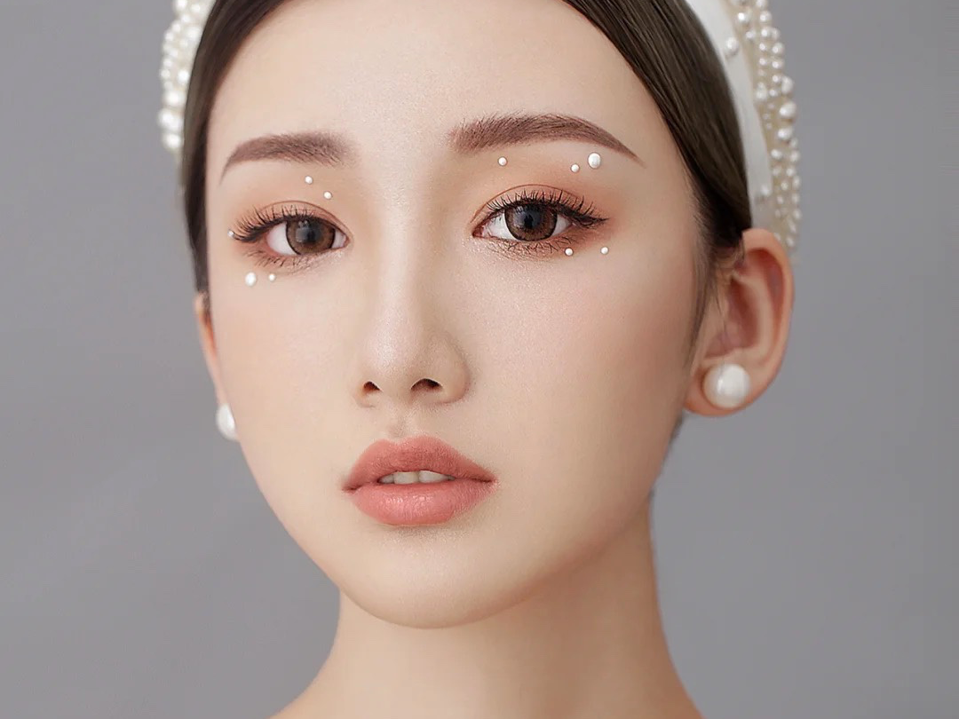 黄金档期高级团队全天跟妆(2380预定送亲友妆)