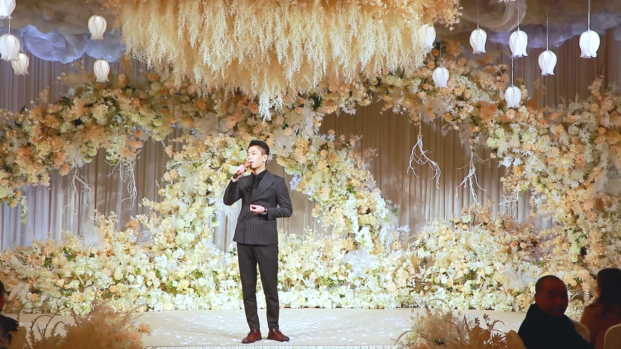 定制音乐+定制台词+沟通彩排+婚礼仪式主持