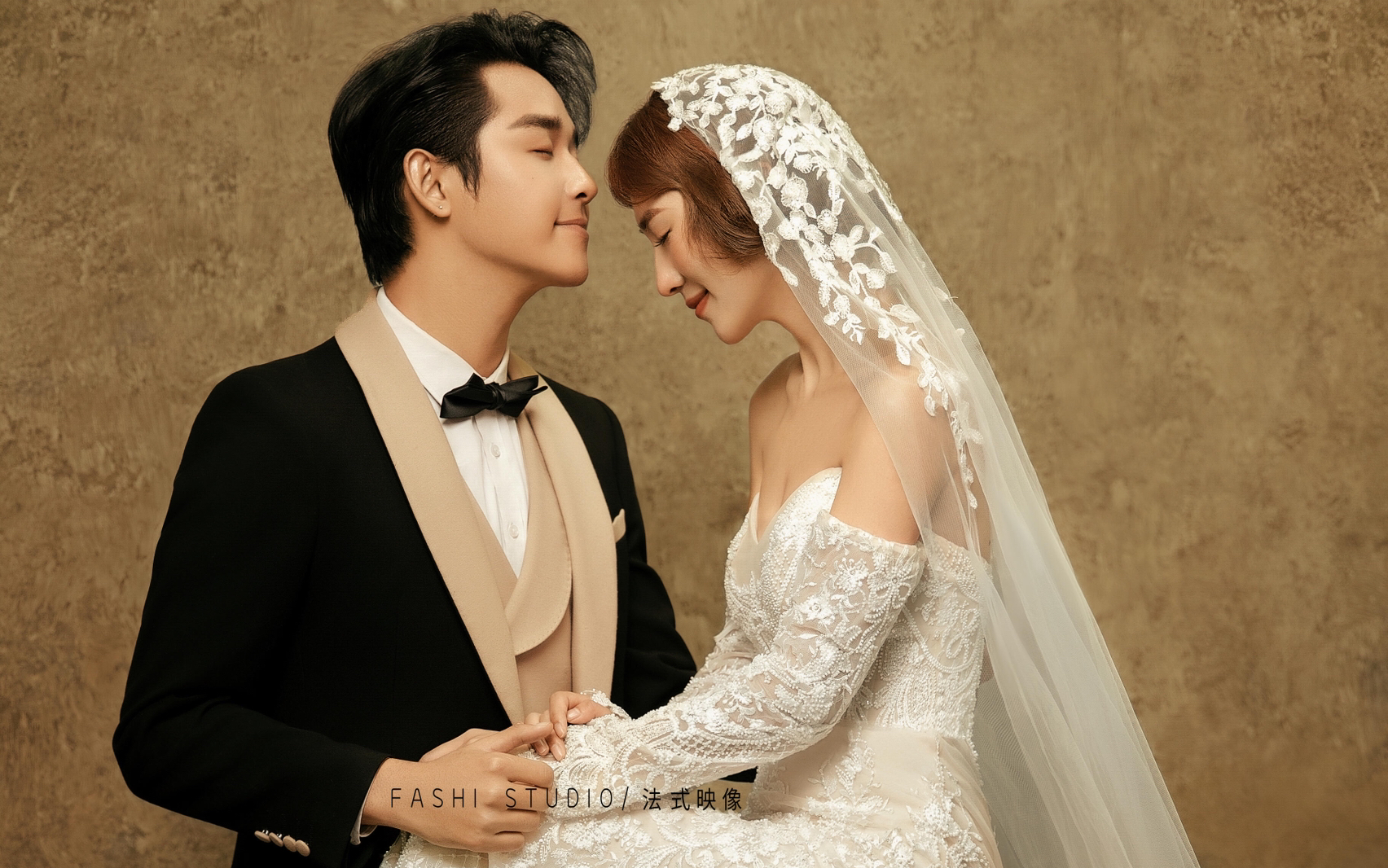 美到窒息的油画风婚纱照 张张美得像画报