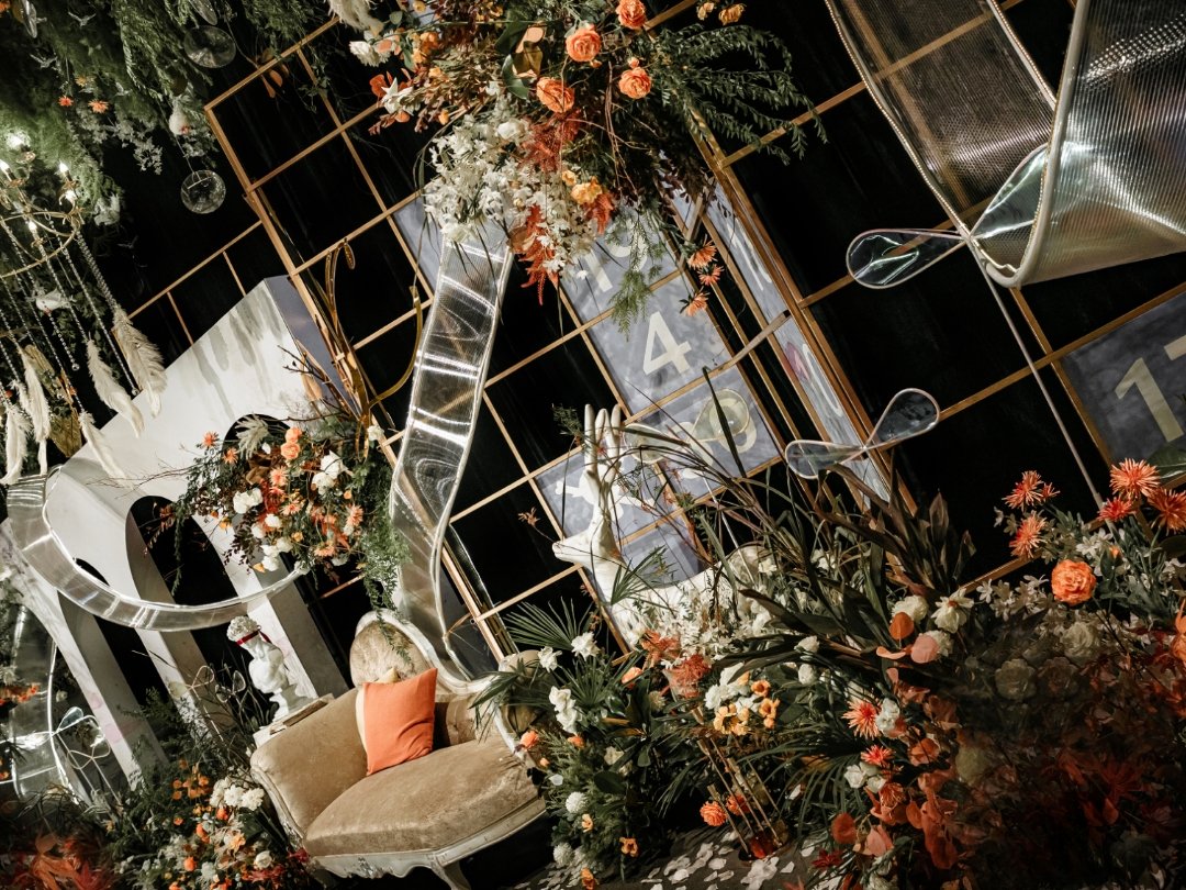 白绿Ins定制室内暗场婚礼