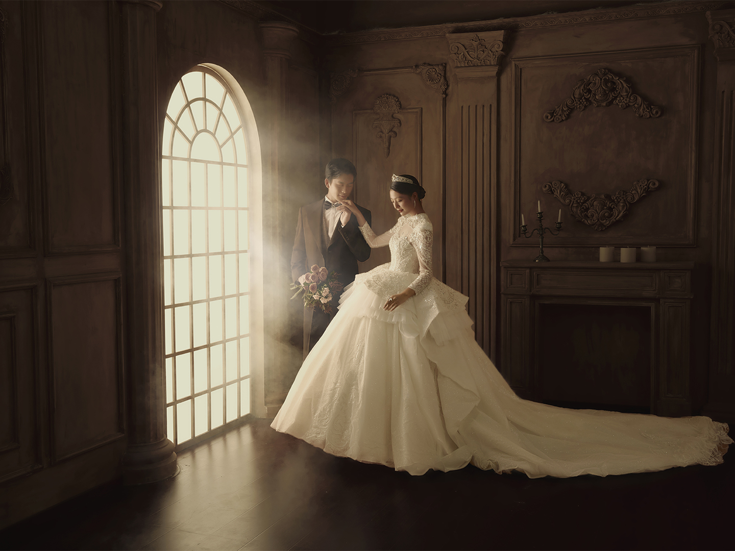 超有氛围感的光影婚纱照丨室内婚纱照