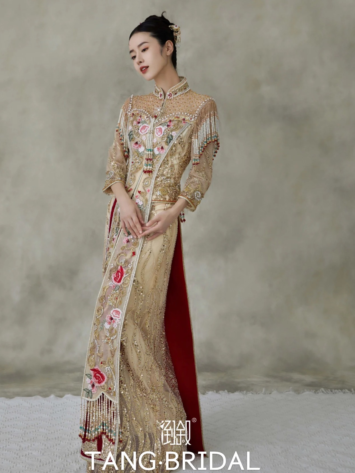 倒叙手绘中式嫁衣