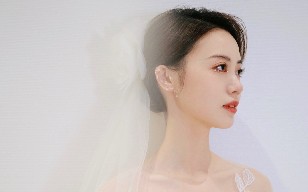 孤单不是与生俱来，而是由你爱上一个人的那一刻开始