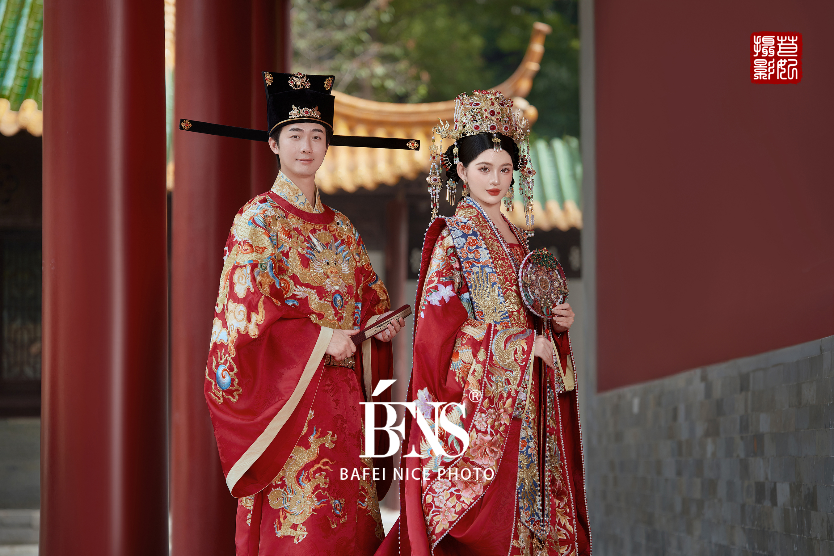 國風(fēng)漢服|十里紅妝，鳳冠霞帔
