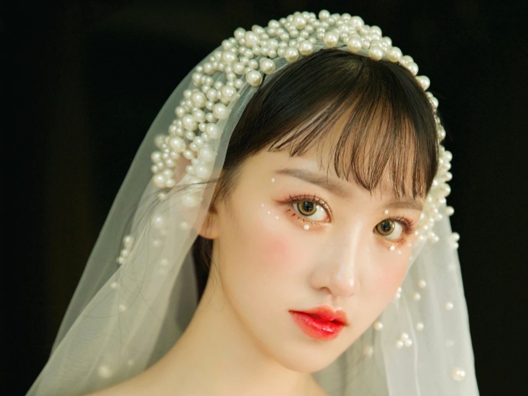 套餐C资深化妆师全天跟妆【现在预定送亲友妆】