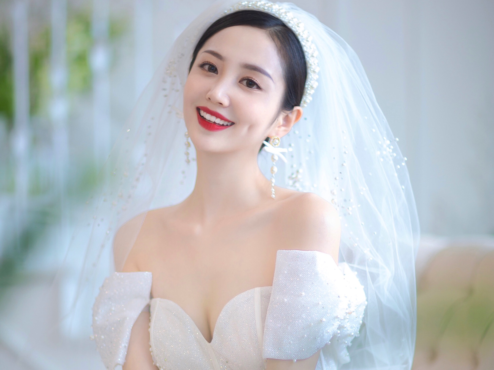 「U+ 美妆」新娘出门妆--总监造型（到店）