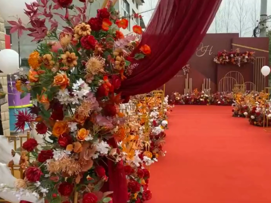 红加橙，喜庆，大气有质感