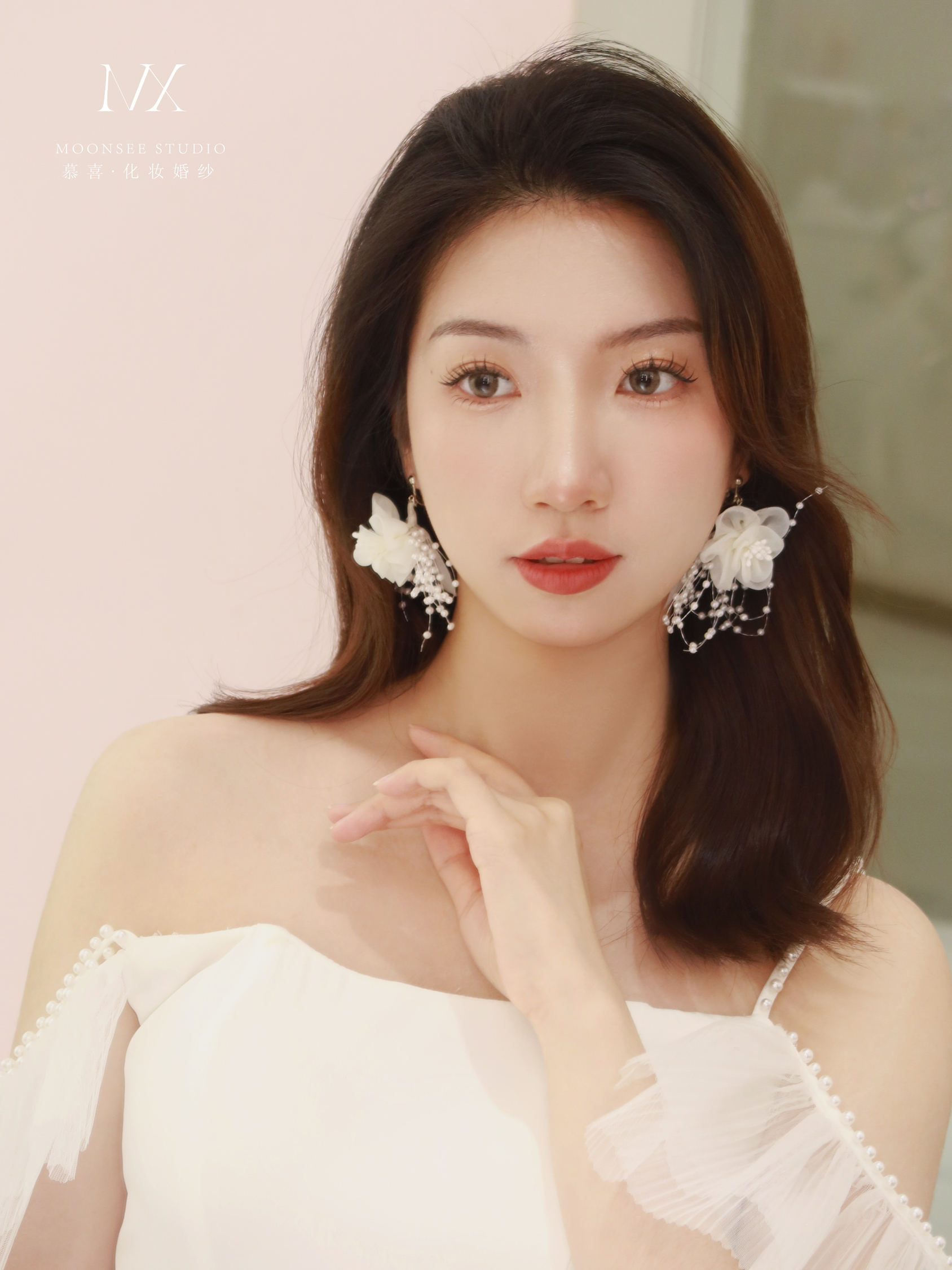 婚礼首席全天跟妆 新娘妆