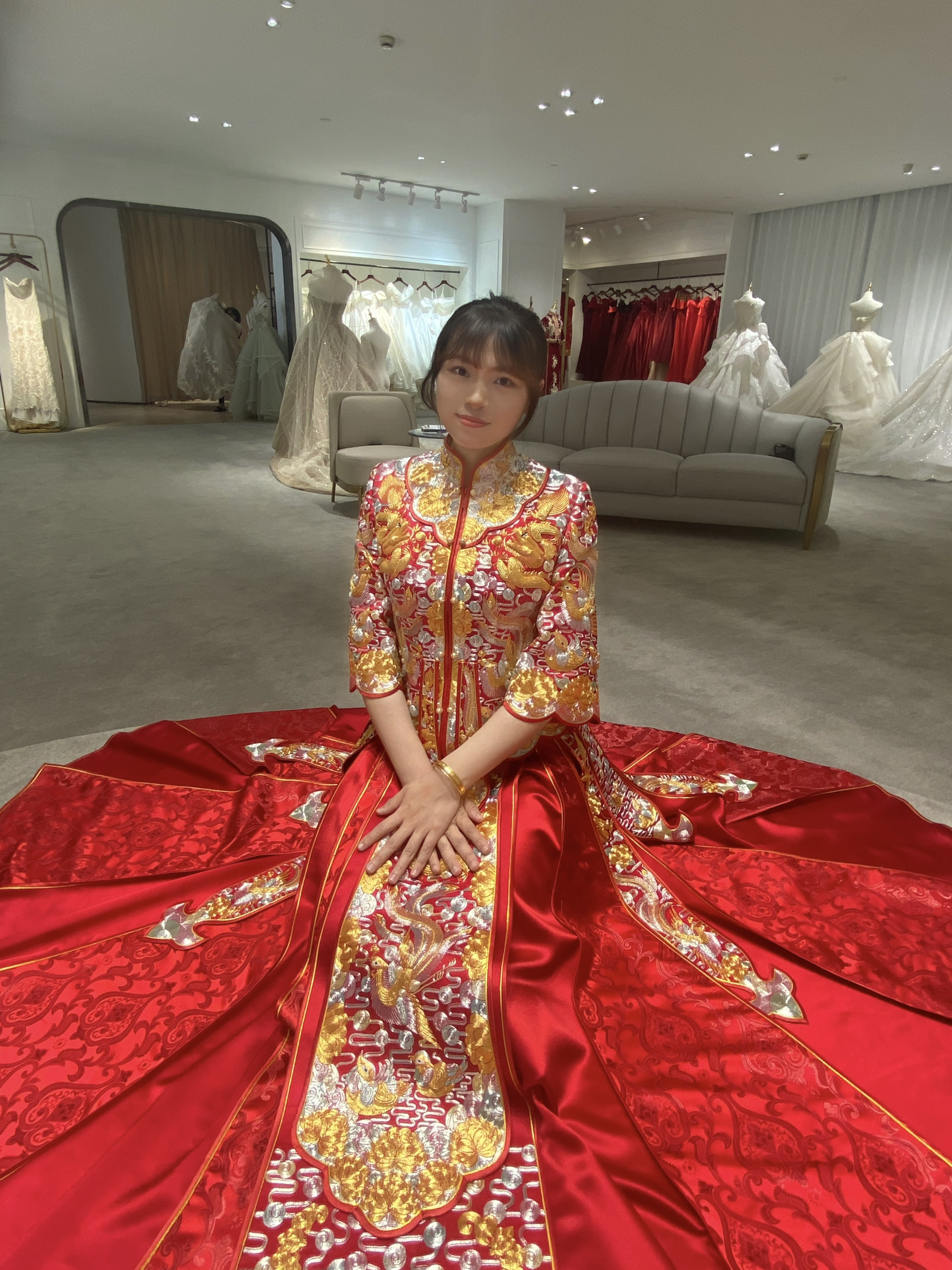 杭州试纱👰‍♀️第一家婚纱店，你们觉得可以定吗？