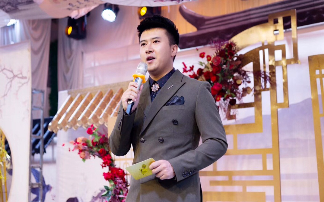 轻松自然清新系列主持风格