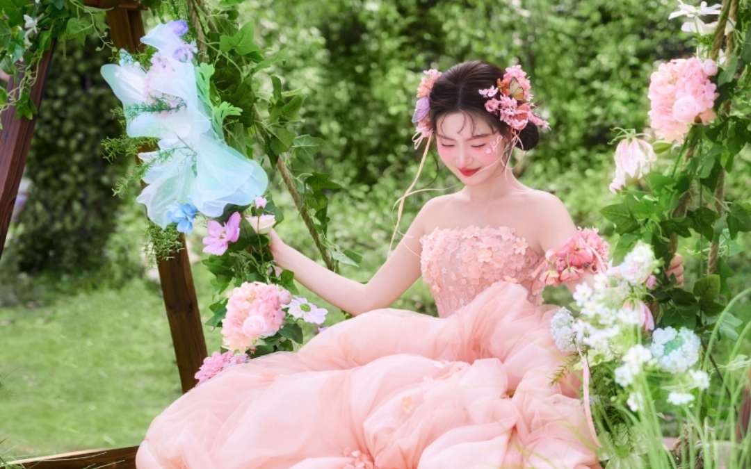 又是一個(gè)浪漫有愛(ài)情?? 拍到真公主啦??
