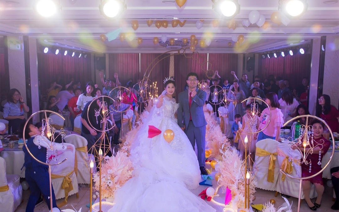愛(ài)你||極簡(jiǎn)香檳色主題定制婚禮