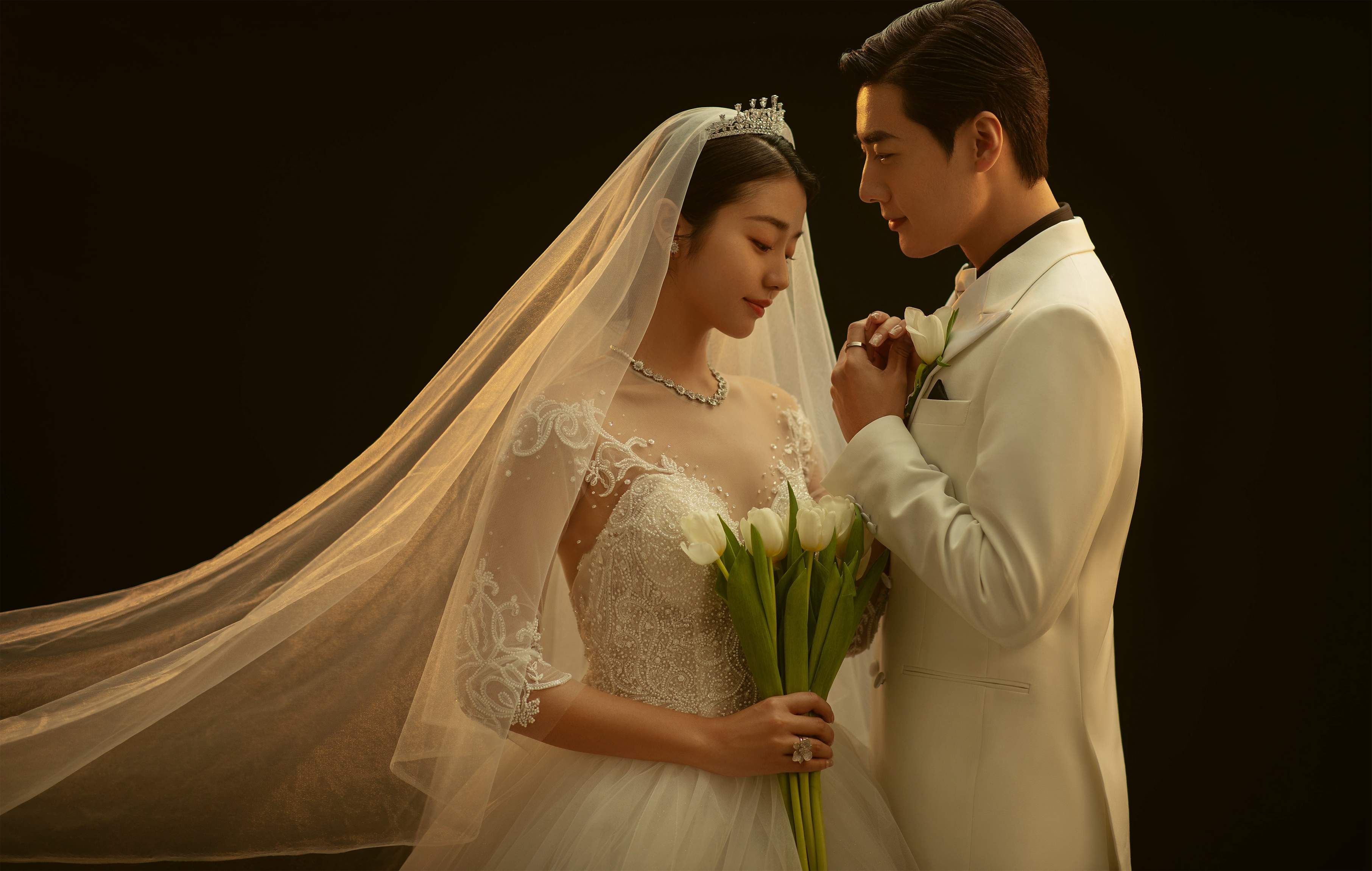 【人气优选】全底片赠送 总监定制！婚纱照风格任选