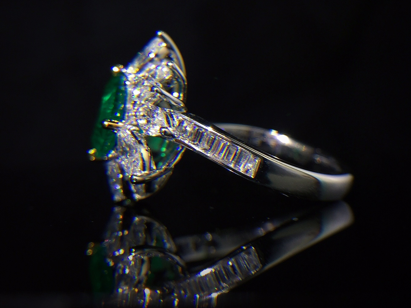 祖母绿钻戒  1.77ct 哥伦比亚祖母绿