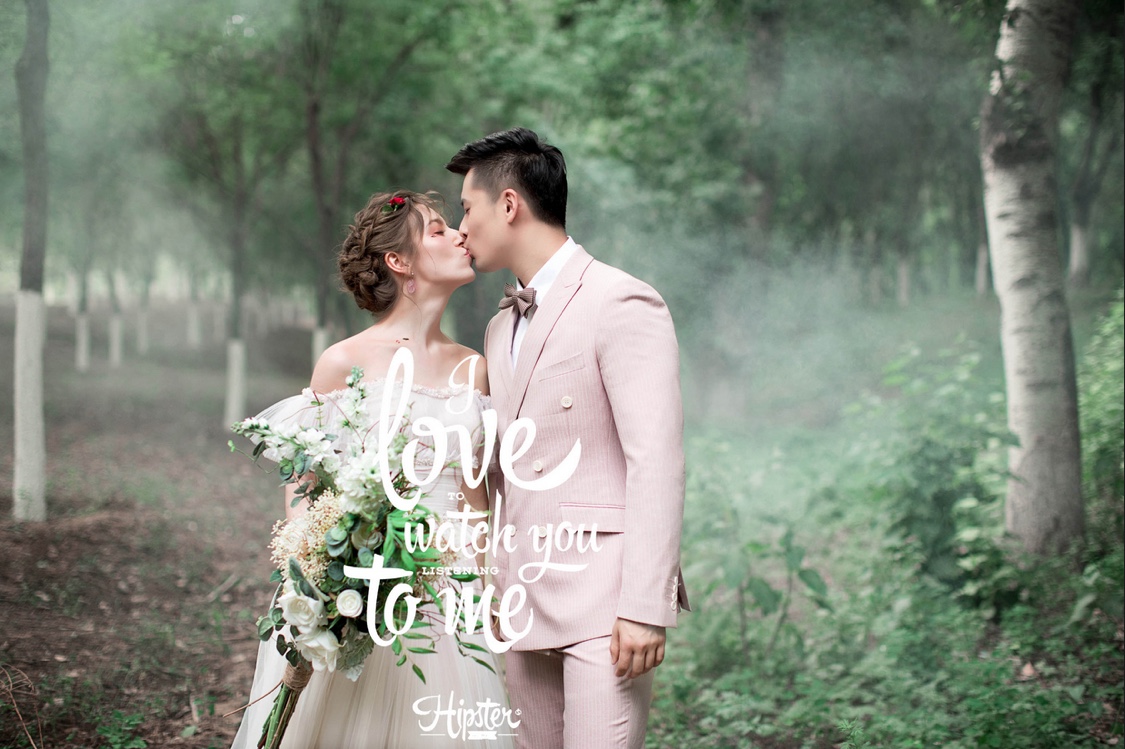 婚纱门店顾问_婚纱门店图片(2)